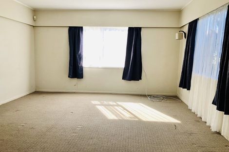 Photo of property in 1/47 Prince Regent Drive, Half Moon Bay, Auckland, 2012
