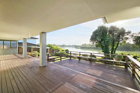 Photo of property in 8 Mill End, Pahurehure, Papakura, 2113