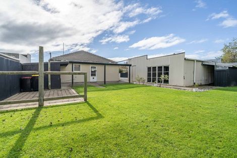 Photo of property in 17 Renfrew Street, Waikiwi, Invercargill, 9810