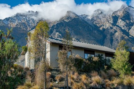 Photo of property in 15 Mckellar Drive, Jacks Point, Queenstown, 9371