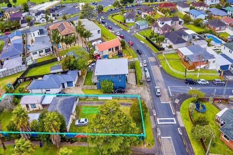 Photo of property in 5 Toru Street, Te Atatu Peninsula, Auckland, 0610