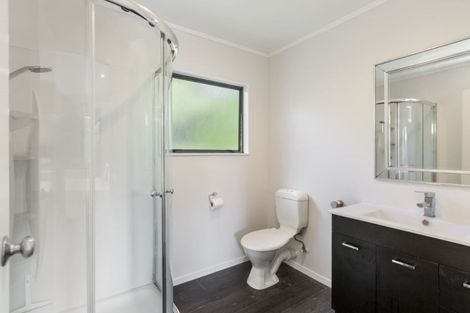 Photo of property in 22 Chedworth Drive, Glenfield, Auckland, 0629