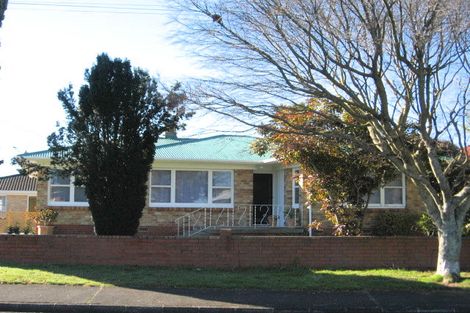 Photo of property in 2/4 Scott Road, Papakura, 2110