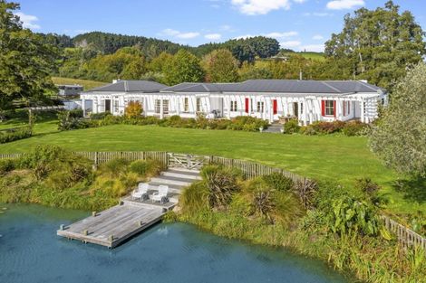 Photo of property in 75 Sutton Road, Brookby, Manurewa, 2576