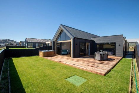 Photo of property in 69 Farrant Drive, Wanaka, 9305