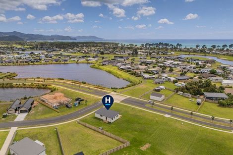Photo of property in 290 Harbour Drive, Matarangi, Whitianga, 3592