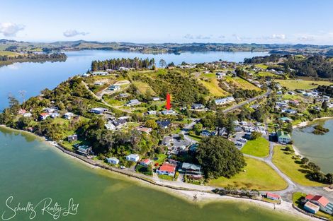 Photo of property in 2 Cliff Street, Pahi, Paparoa, 0571