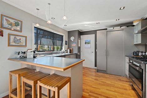 Photo of property in 19 Stonebrook Drive, Wanaka, 9305