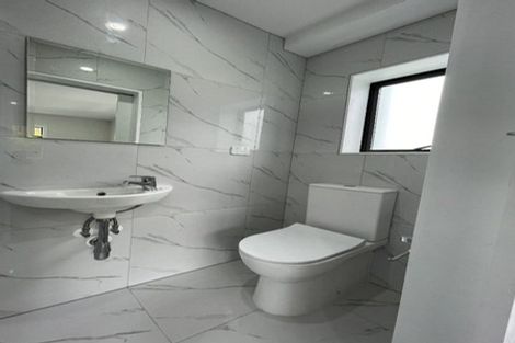 Photo of property in 152 Triangle Road, Massey, Auckland, 0614