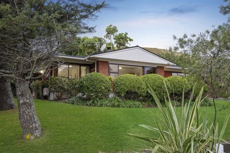 Photo of property in 37 Ridgemount Rise, Mangere Bridge, Auckland, 2022