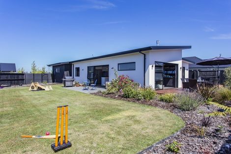 Photo of property in 9 Highgate Drive, Rangiora, 7400