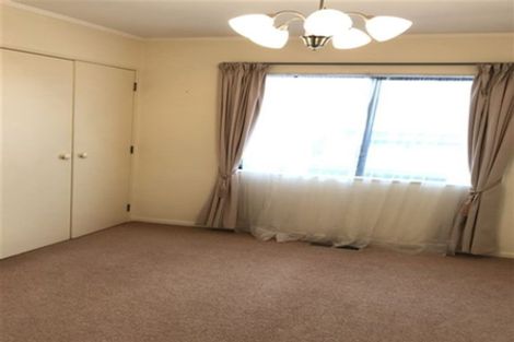 Photo of property in 8a Croydon Road, New Lynn, Auckland, 0600