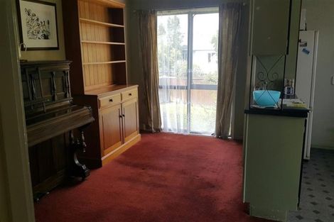 Photo of property in 14 Mile Place, Henderson, Auckland, 0612