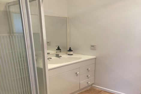 Photo of property in 2/12 The Parade, Bucklands Beach, Auckland, 2012