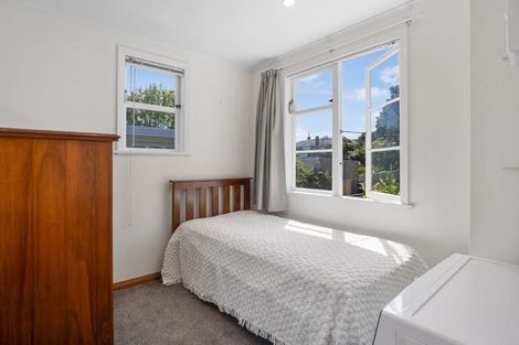 Photo of property in 16 Alexander Road, Raumati Beach, Paraparaumu, 5032