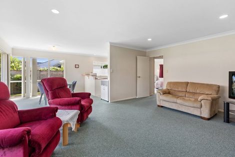 Photo of property in 17 Sandhurst Drive, Papamoa Beach, Papamoa, 3118