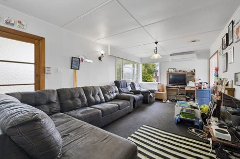 Photo of property in 56 Banks Street, Marfell, New Plymouth, 4310
