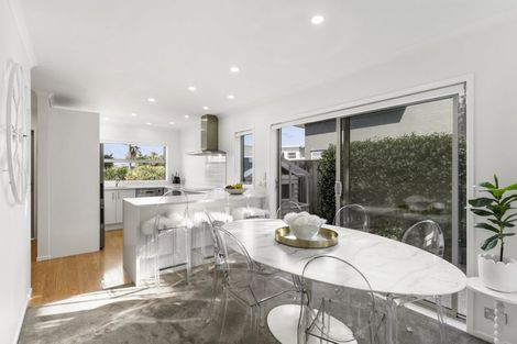 Photo of property in 118 Maire Road, Orewa, 0931