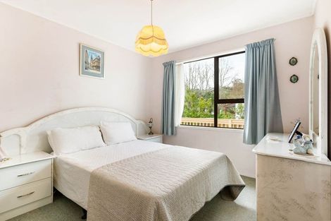 Photo of property in 4 Eagleson Street, Northcross, Auckland, 0632