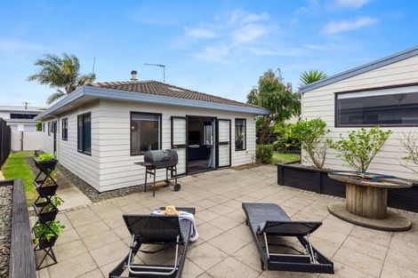 Photo of property in 16a Links Avenue, Mount Maunganui, 3116