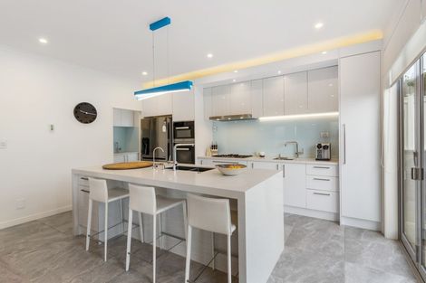 Photo of property in 4 Awakirihi Close, Shamrock Park, Auckland, 2016