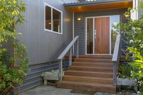 Photo of property in 6 Yasmin Lane, Kinloch, Taupo, 3377