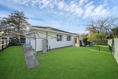 Photo of property in 2/11 Sharivari Place, Conifer Grove, Takanini, 2112