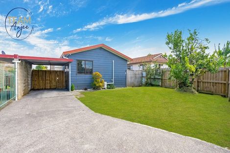 Photo of property in 2/24 Norrie Smith Avenue, Flat Bush, Auckland, 2023