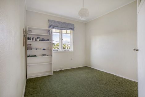 Photo of property in 10 Bungalow Avenue, Point Chevalier, Auckland, 1022