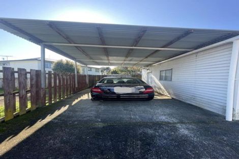 Photo of property in 6 Marco Place, Highland Park, Auckland, 2010