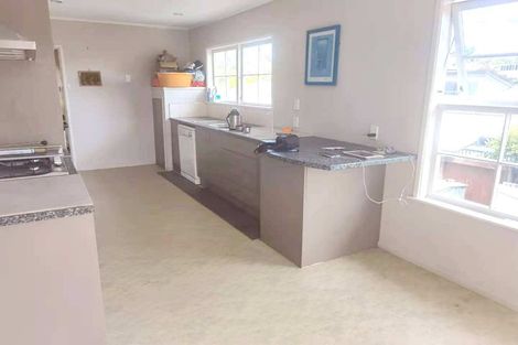 Photo of property in 9 Janet Street, Sunnyhills, Auckland, 2010