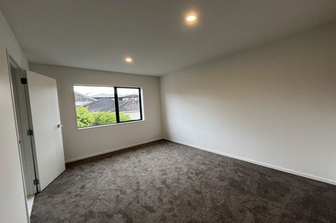 Photo of property in 7b Glenshee Place, Highland Park, Auckland, 2010