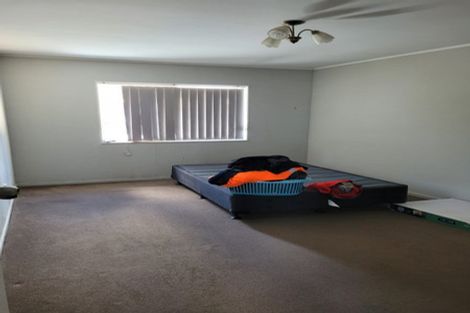 Photo of property in 1/39 Seabrook Avenue, New Lynn, Auckland, 0600