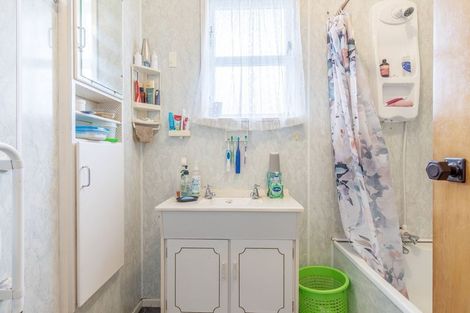 Photo of property in 7 Rangipoia Place, Turangi, 3334