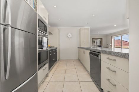 Photo of property in 1 Greenstone Place, Aotea, Porirua, 5024