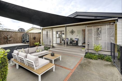 Photo of property in 27 Te Awa Avenue, Te Awa, Napier, 4110