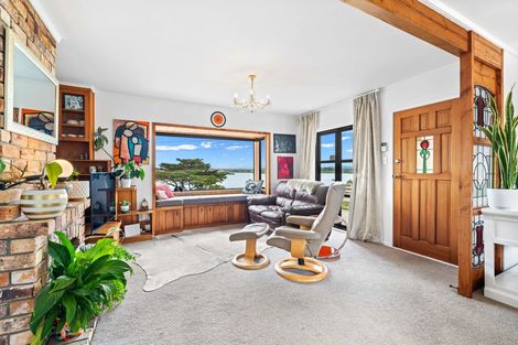 Photo of property in 9 Weir Crescent, Onerahi, Whangarei, 0110