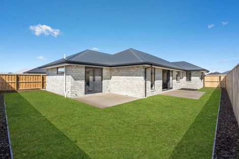Photo of property in 5 Frogmore Way, Rolleston, 7615