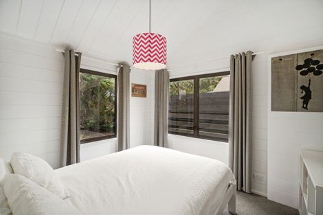 Photo of property in 17 Lowe Park Lane, Pauanui, Hikuai, 3579