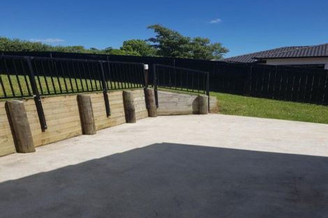 Photo of property in 28 Wautaiti Drive, Riverhead, 0820