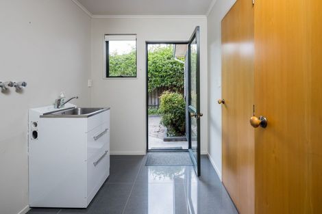 Photo of property in 24 Taylor Street, Cambridge, 3434