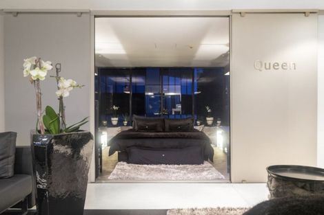 Photo of property in 3a/2 Saint Martins Lane, Grafton, Auckland, 1010