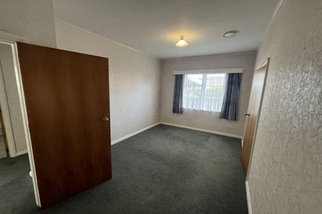 Photo of property in 27 Somerset Street, Brooklands, New Plymouth, 4310