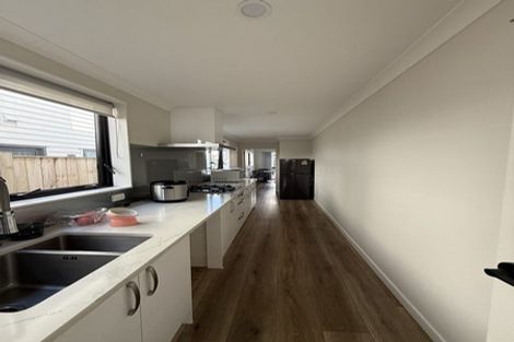 Photo of property in 50 Hikuawa Road, Flat Bush, Auckland, 2019