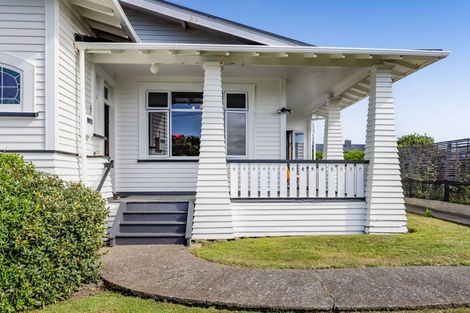 Photo of property in 8 Lincoln Street, Patea, 4520