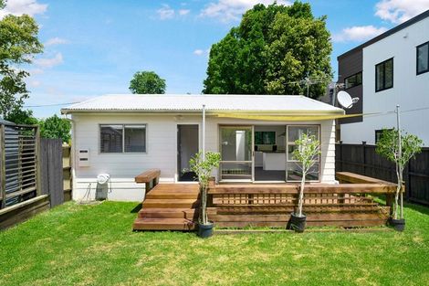 Photo of property in 1/11 Ranui Station Road, Ranui, Auckland, 0612