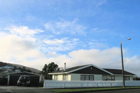 Photo of property in 22 Tarras Grove, Kelson, Lower Hutt, 5010