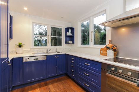 Photo of property in 27 Victory Road, Laingholm, Auckland, 0604