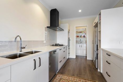 Photo of property in 22 Carnation Court, Cambridge, 3434