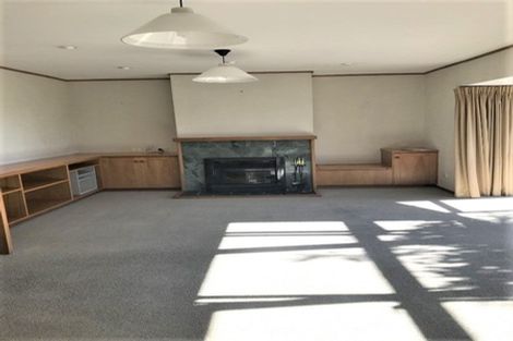 Photo of property in 16 Huia Street, Waikanae, 5036